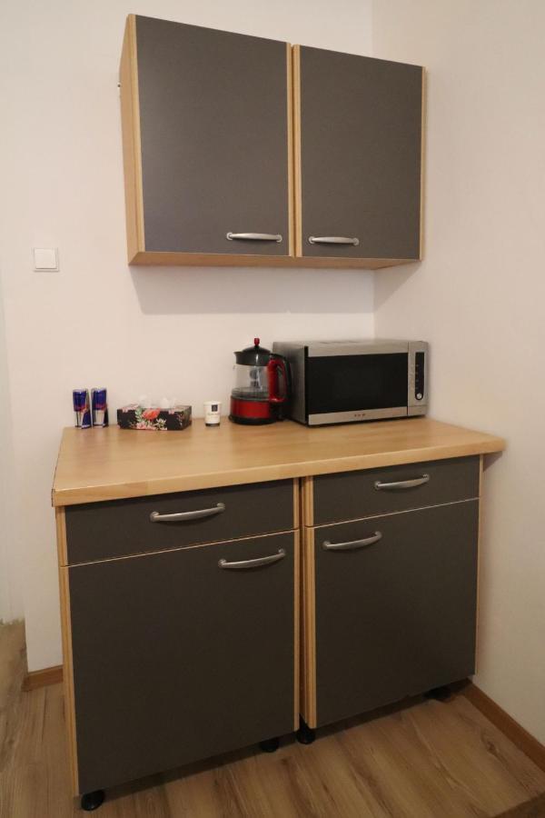 Hostel Forum Прага Экстерьер фото